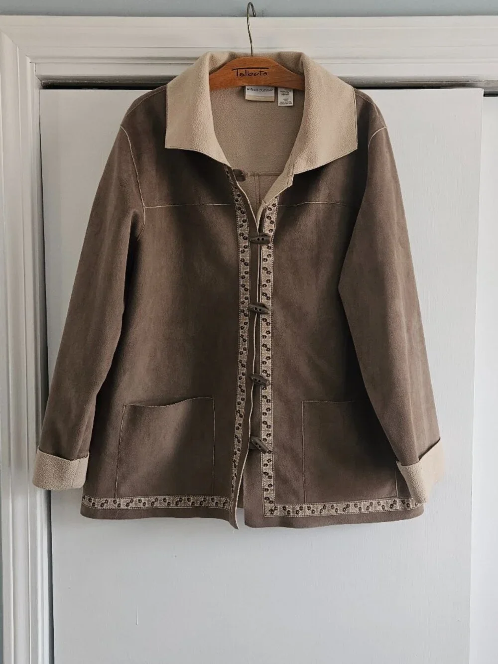 Alfred Dunner Beige Faux Suede Toggle Button Ribbon Trim 18W Jacket